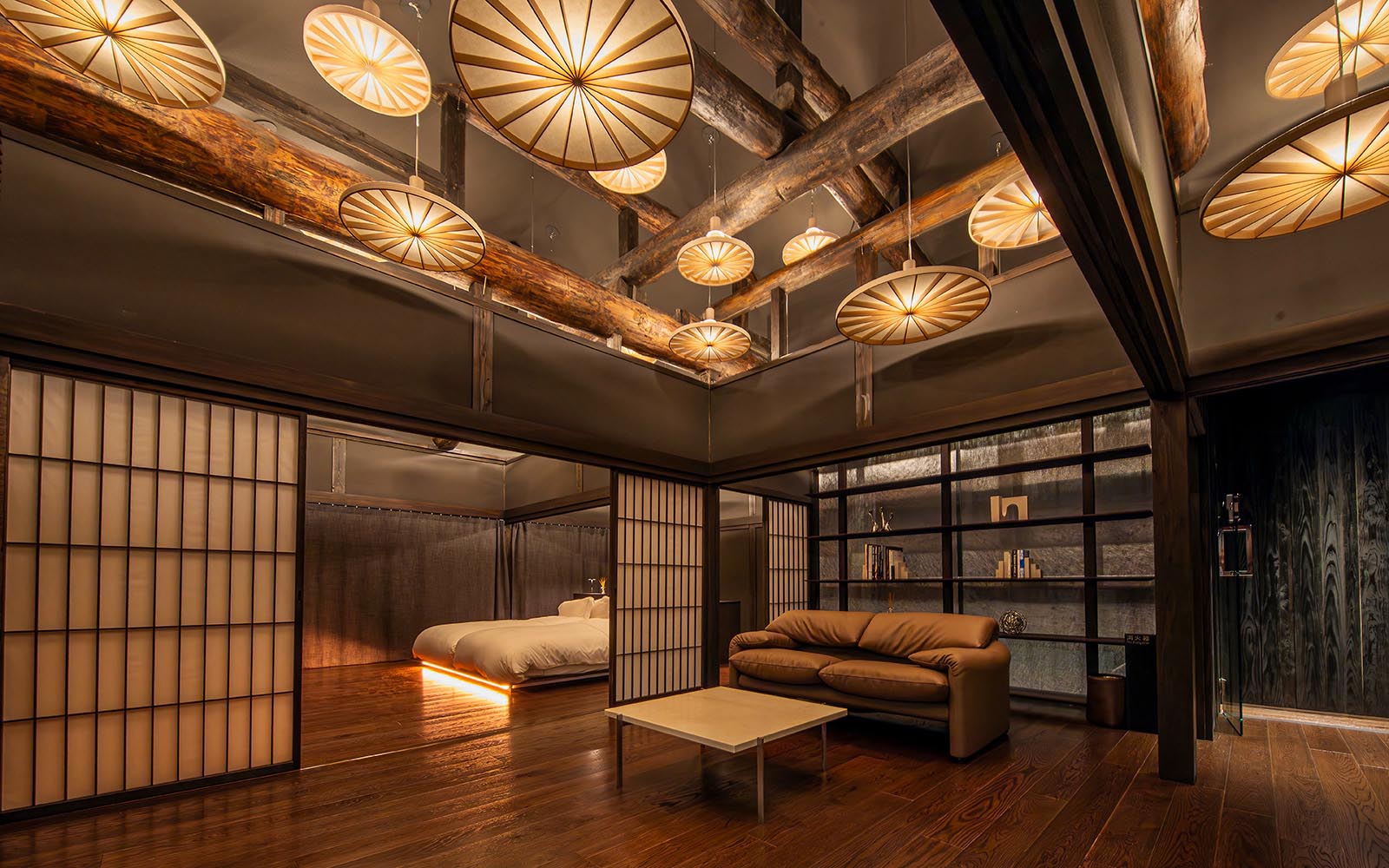 本邸 2F ベッドルーム